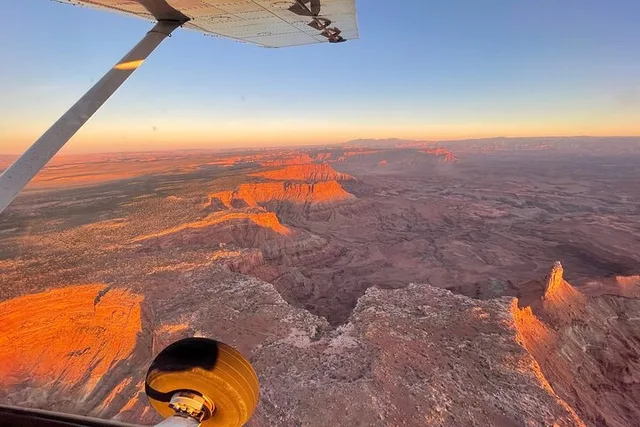 Moab Airplane Tour at Sunset 60 Min - Image 2