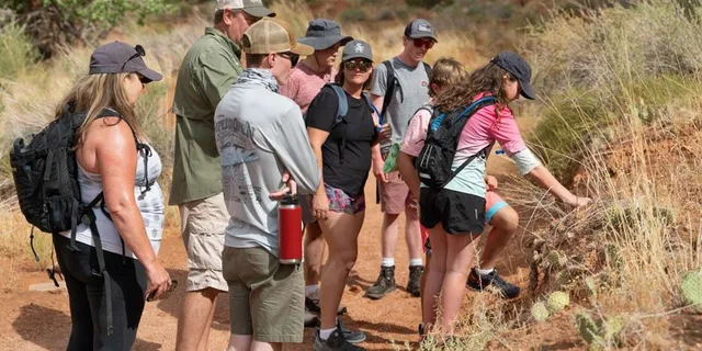 Moab Kayaking and Jeep Tour - Image 2