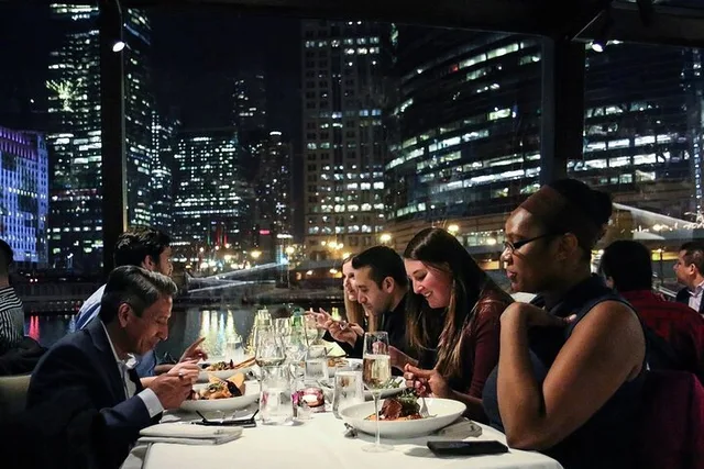 Chicago River Dinner Cruise - Image 6