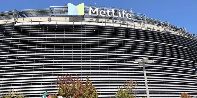 New York Jets Football Game at MetLife Stadium - Image 2