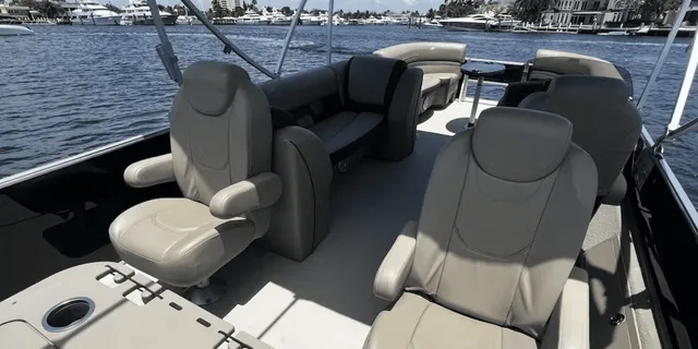 Fort Lauderdale Pontoon Rental 2-8 Hours - Image 5