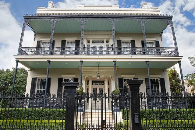New Orleans Garden District Walking Tour - Image 1