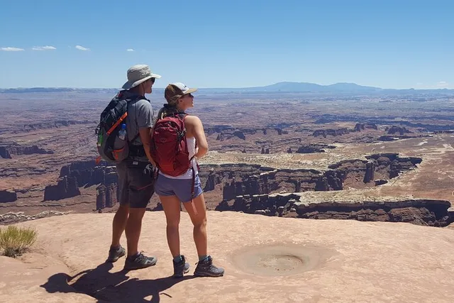 Moab Private Tour and Hike Combo 6 hr - Image 1