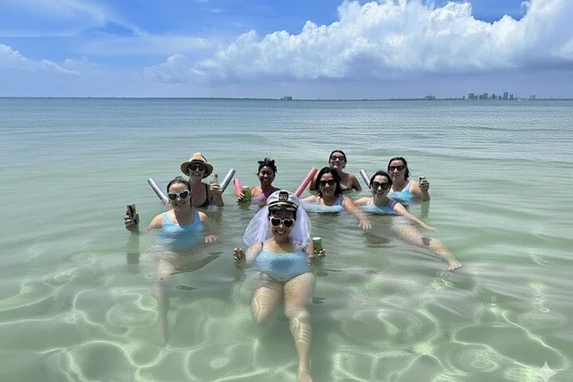 Miami Boat Tour Day and Night Cruises - Image 5
