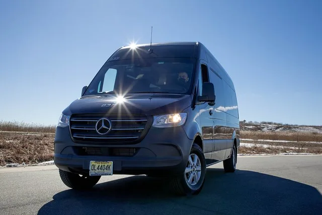 New York City Airport Departure Transfer - Image 4