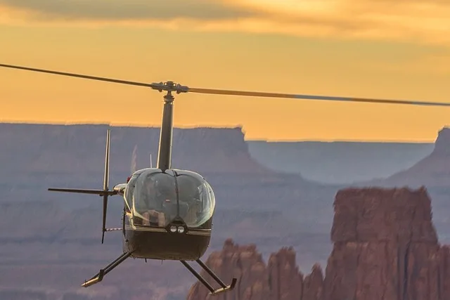 Moab Helicopter Tour Corona Arch 20 min - Image 1