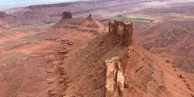 Moab Canyon Country Sunset Helicopter Tour - Image 5