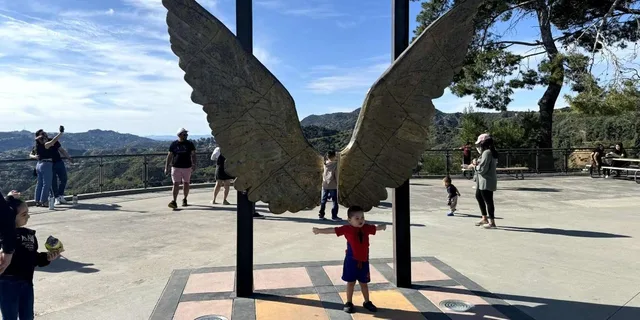 Los Angeles Griffith Park Observatory Comedy Tour - Image 5