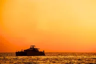 Honolulu Sunset Cruise 2 hr thumbnail 1
