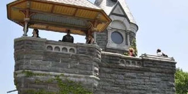New York Hell's Kitchen Food and Central Park Tour - Image 5