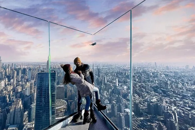 New York Observation Deck and Walking Tour - Image 1
