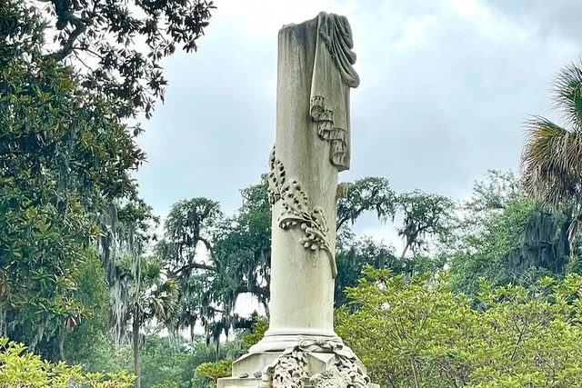 Savannah History, Ghost, and True Crime Tour - Image 4