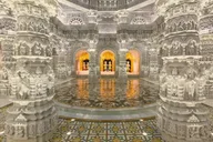 Robbinsville Private Transfer to BAPS Akshardham thumbnail 6
