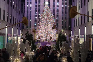 New York City Holiday Walking Tour with Skating