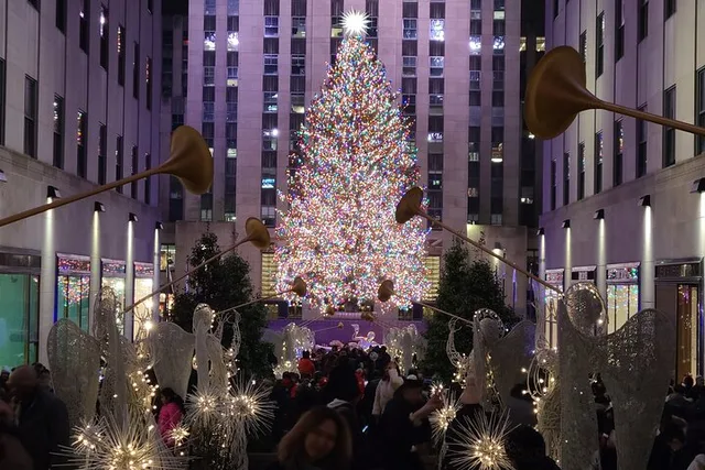 New York City Holiday Walking Tour with Skating - Image 1