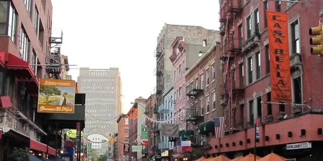 New York City Walking Tour: 30+ Sights in 5 Hours - Image 6