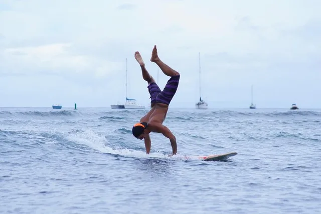 Lahaina Surf Lesson - Image 1