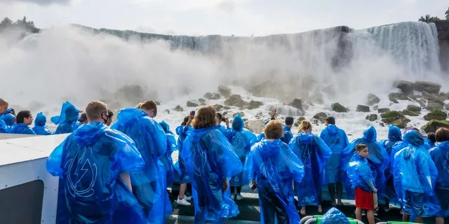 Niagara Falls Maid of the Mist and Cave of the Winds Tour - Image 2