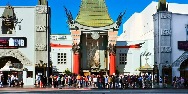Los Angeles Private Tour with Hotel Pickup 4 hr - Image 3