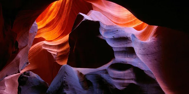 Las Vegas Antelope Canyon & Horseshoe Bend Tour - Image 1