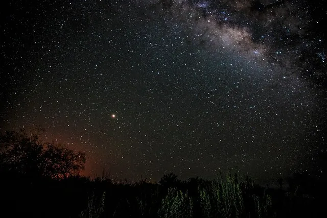 Hilo Volcanoes & Stargazing Private Van Tour 10 hr - Image 4
