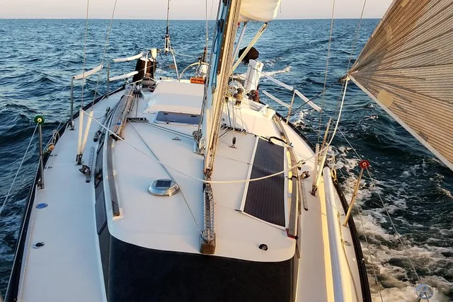 New London Sailing Trip to Fishers Island - Image 2