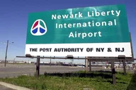 New York Airport Transfer to Times Square thumbnail 1