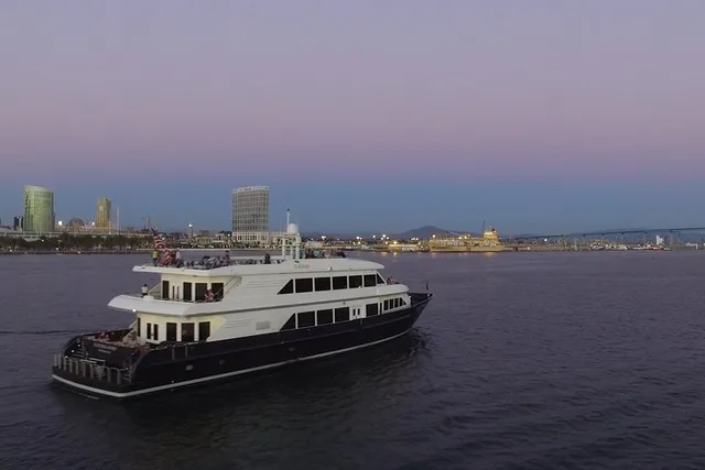 San Diego Harbor Dinner Cruise - Image 2