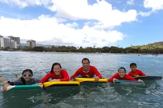 Waikiki Family Bodyboarding Lesson with Shuttle
