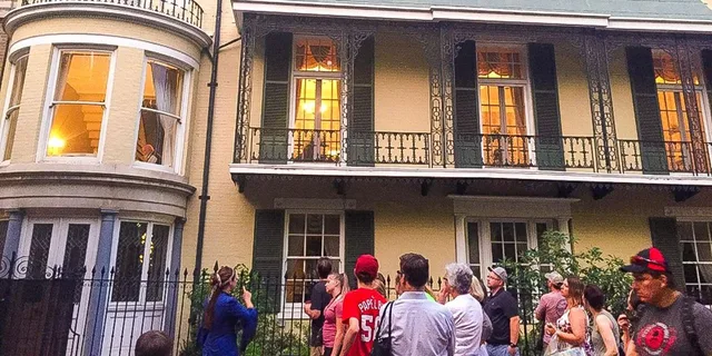 Washington, DC Haunted Ghost Tour by Lantern Light - Image 4