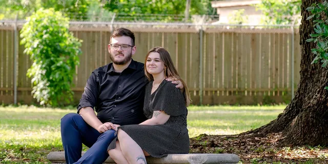 New Orleans Photoshoot in Audubon Park 1 hr - Image 1