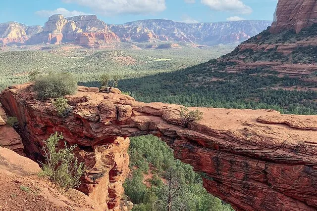 Sedona Ride-N-Hike Adventure 2.5 Hr - Image 1