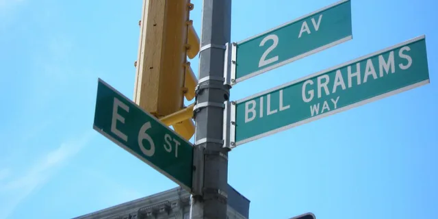 New York City East Village Rock and Roll Walking Tour - Image 5