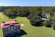 Charleston Drayton Hall Interpreter-Guided Tour 1 hr thumbnail 3