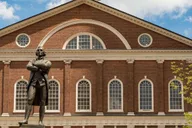 Boston Freedom Trail History Tour and Brewery Taste 2.5 hr thumbnail 2