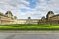 Paris Louvre Museum Tour thumbnail 1
