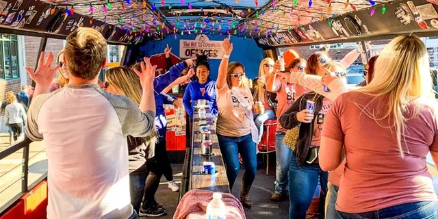 Nashville Party Bus with DJ - Image 2