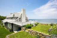Martha's Vineyard Full Day Tour with Lunch thumbnail 1