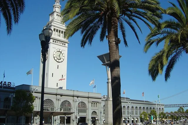 San Francisco Ferry Building Food Tour and Alcatraz - Image 1