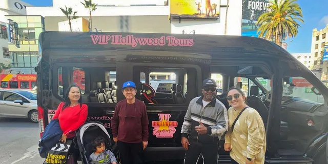 Los Angeles Celebrity Homes Open-Air Bus Tour - Image 3