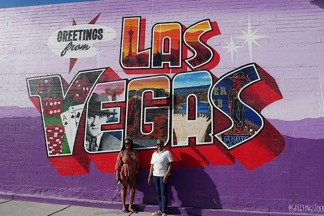 Las Vegas Vintage Shopping Tour with Photos and Lunch - Image 5