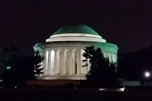 Washington DC Night Tour with Stops - Image 3