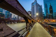Chicago Ghost Tour: Wind and Souls Adults Only 1.5 hr thumbnail 6