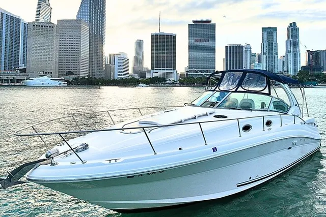 Miami Yacht Rental for 12 People 2-4 Hours - Image 1