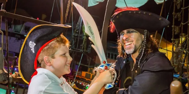 Orlando Pirates Adventure Dinner Show - Image 4