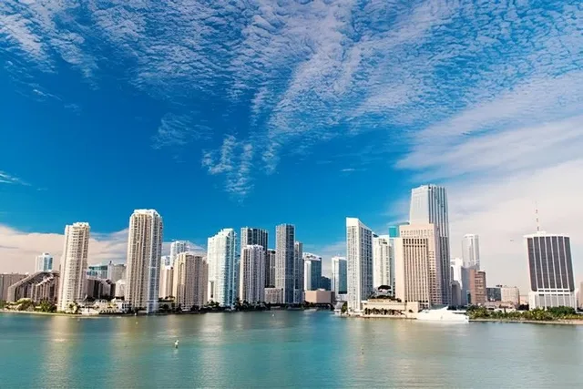Miami Limo Tour - Image 3