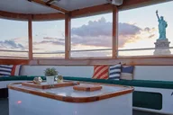 New York City Day Cruise on Small Yacht thumbnail 3