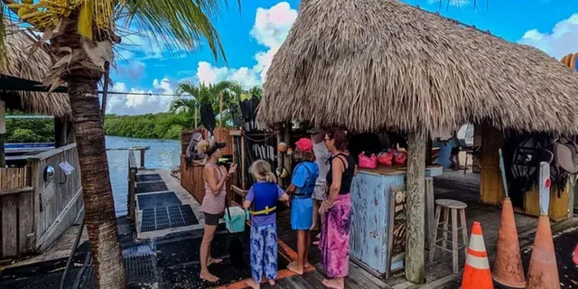 Key West Kayak or Paddleboard Rental 2 hr - Image 2