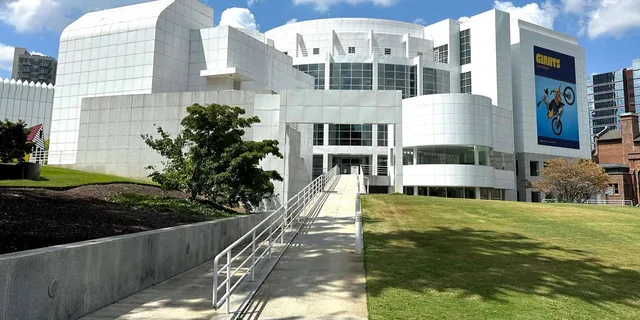 Atlanta City Tour - Image 3