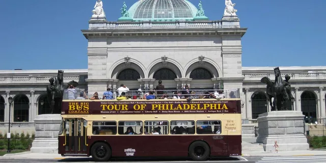 Philadelphia Double-Decker Sightseeing Bus Tour - Image 5